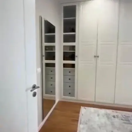 Luxury Spacious - *