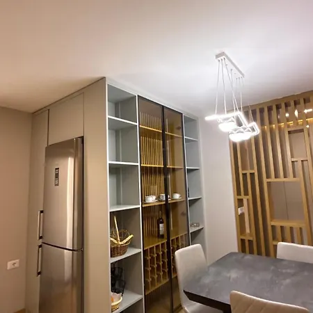 Luxury Spacious - Appartement Tirana